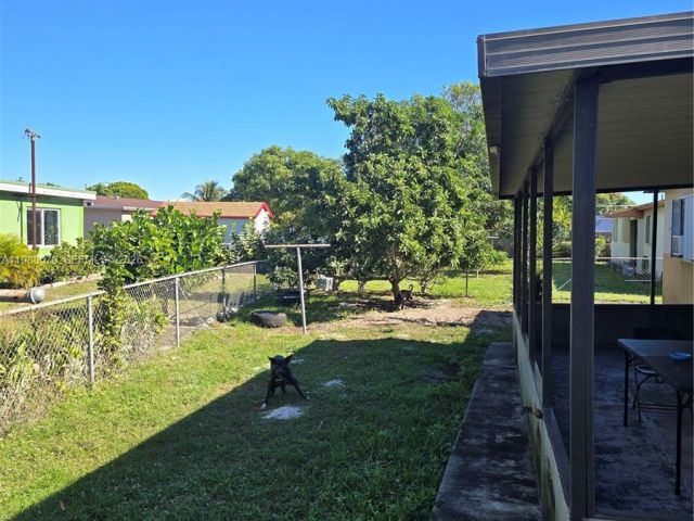 Продажа дома по адресу 2941 NW 210th Ter - фото 7521278