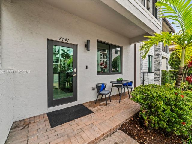 Дом в аренду по адресу 4741 NW 84th Ave 0 - фото 7522377