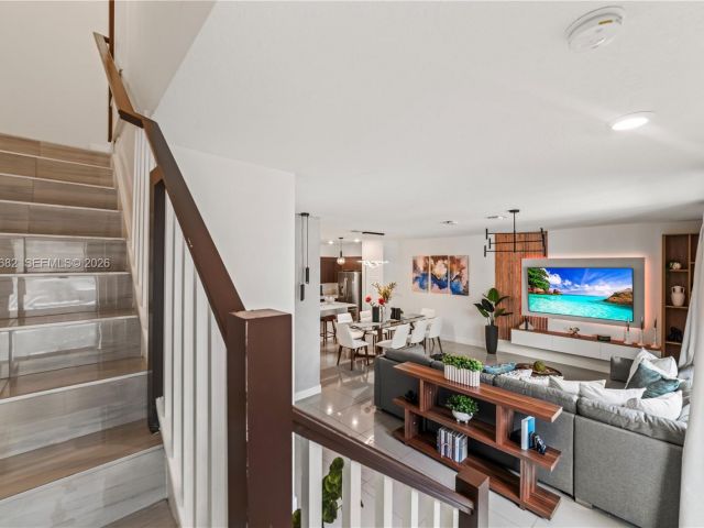 Дом в аренду по адресу 4741 NW 84th Ave 0 - фото 7522393