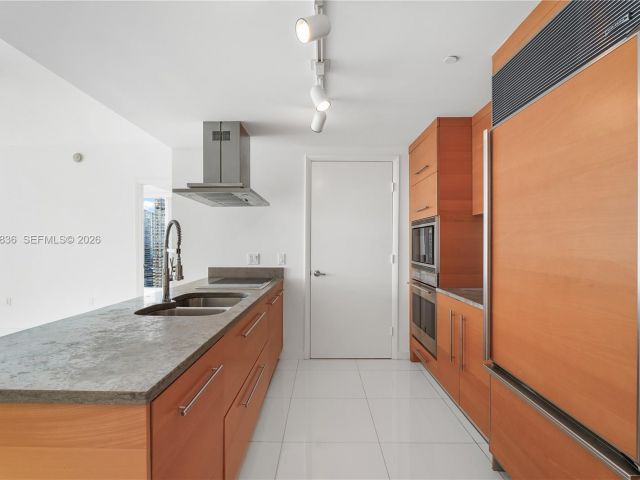 Квартира в аренду номер3311 - фото 7522793