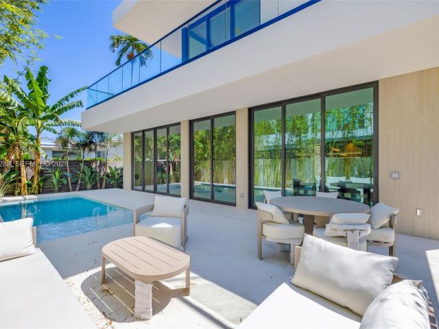 Продажа дома по адресу 3457 Oak Ave - фото 7524496