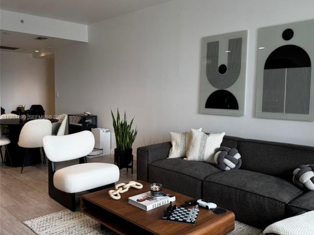 Продажа квартиры #2009 - фото 7533646