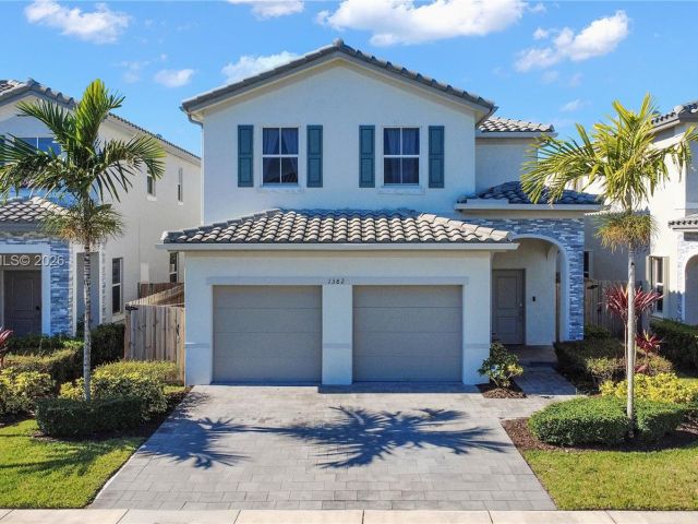 Дом в аренду по адресу 1382 SE 26th Rd - фото 7525695