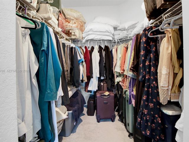 Дом в аренду по адресу 1382 SE 26th Rd - фото 7525702