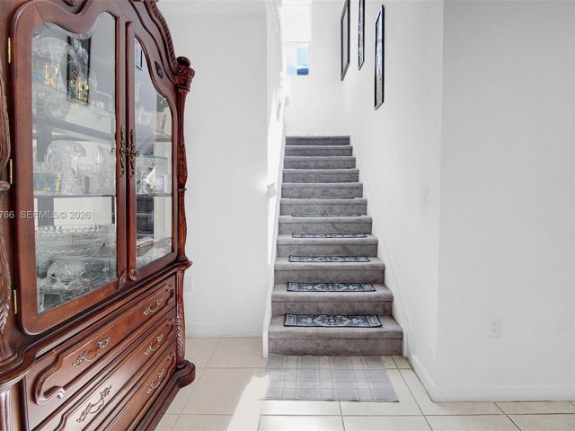 Дом в аренду по адресу 1382 SE 26th Rd - фото 7525708