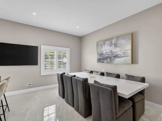 Продажа дома по адресу 724 SW 1st Avenue - фото 9357282