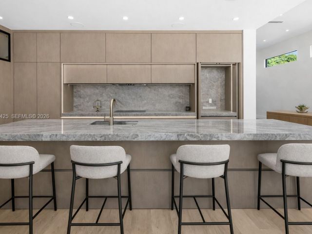 Продажа дома по адресу 280 NW 47th St - фото 7523334