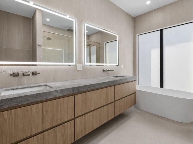 Продажа дома по адресу 280 NW 47th St - фото 7523338