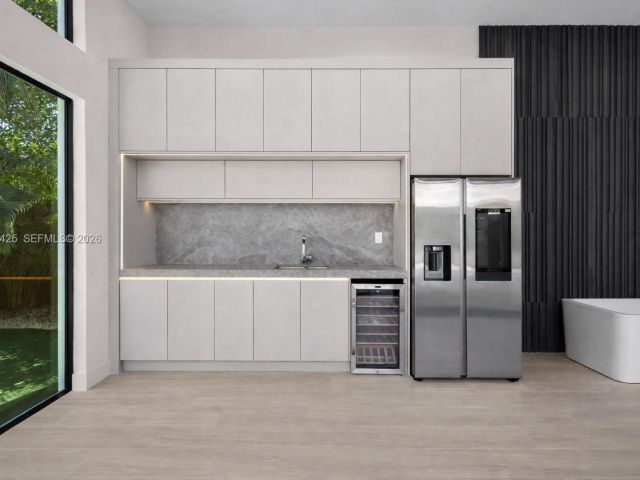 Продажа дома по адресу 280 NW 47th St - фото 7523340