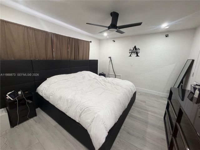 Дом в аренду по адресу 660 SW 30th Ter 0 - фото 7523008