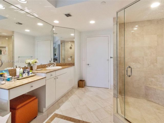 Продажа квартиры #604 - фото 7526645