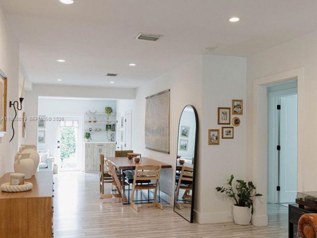 Продажа дома по адресу 3205 SW 68th Ave - фото 7523318