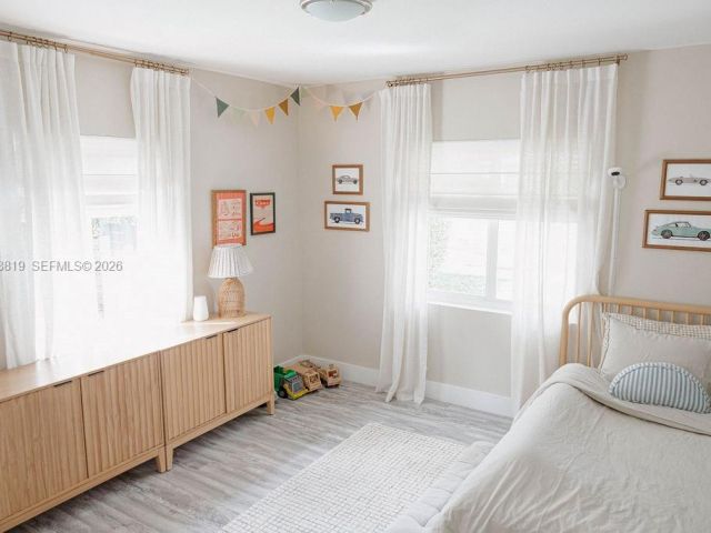 Продажа дома по адресу 3205 SW 68th Ave - фото 7523325