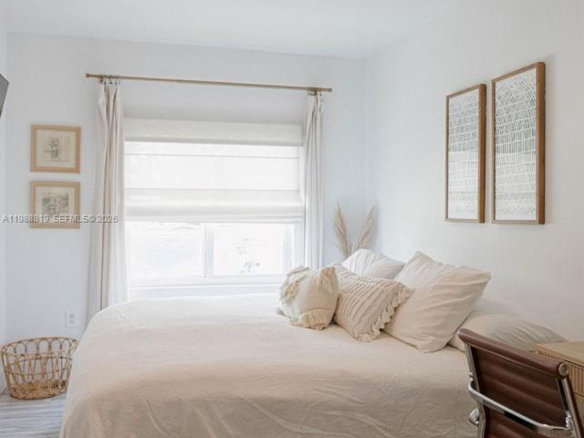 Продажа дома по адресу 3205 SW 68th Ave - фото 7523326