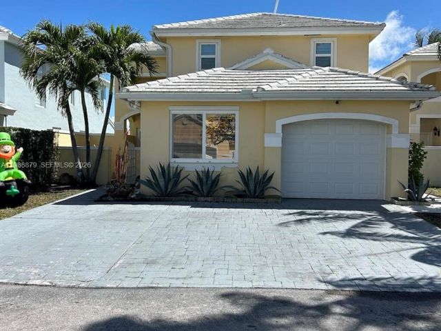 Продажа дома по адресу 4767 SW 154th Ave - фото 7524274