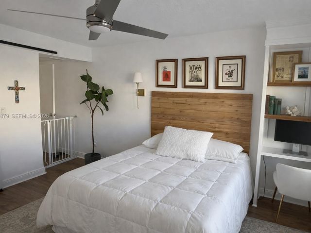 Продажа дома по адресу 4767 SW 154th Ave - фото 7524285