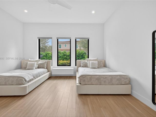 Продажа дома по адресу 5999 E Brookfield Cir E - фото 7531569