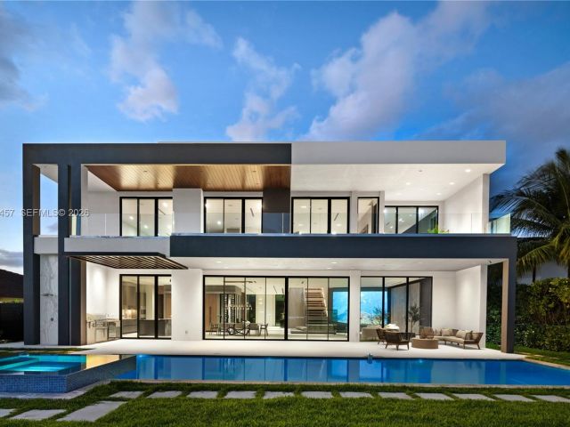 Дом в аренду по адресу 493 Holiday Dr - фото 7525282