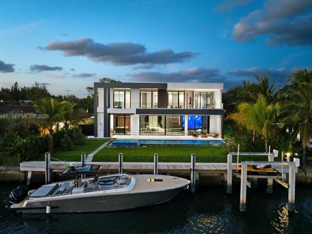 Дом в аренду по адресу 493 Holiday Dr - фото 7525283