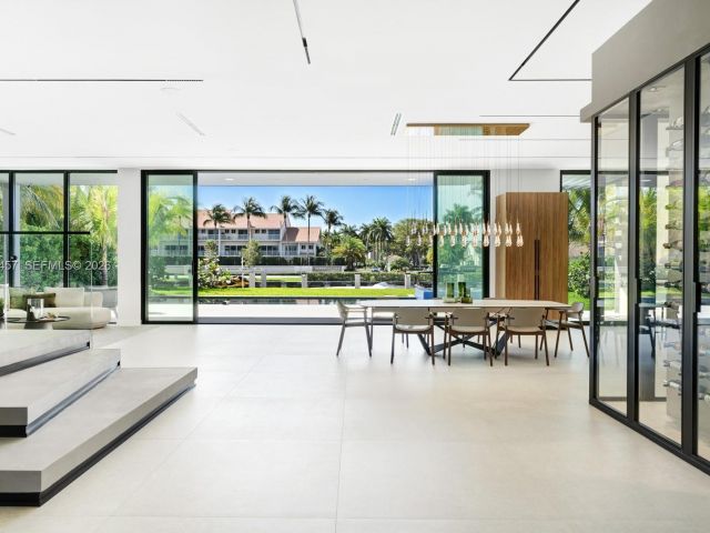 Дом в аренду по адресу 493 Holiday Dr - фото 7525294