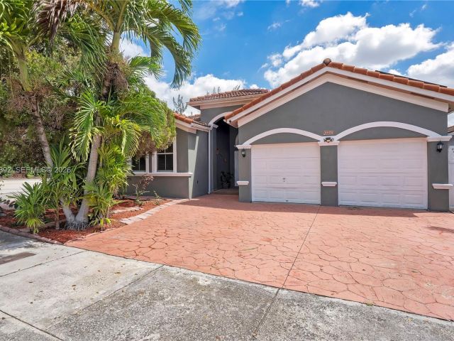 Продажа дома по адресу 1173 NW 135th Ct - фото 7531672