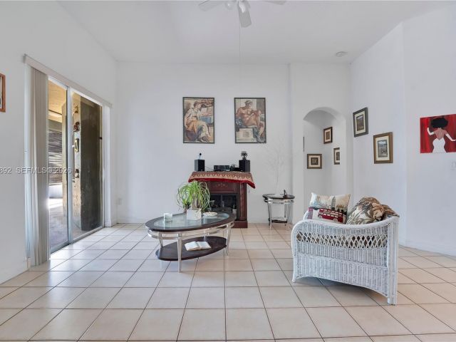 Продажа дома по адресу 1173 NW 135th Ct - фото 7531674