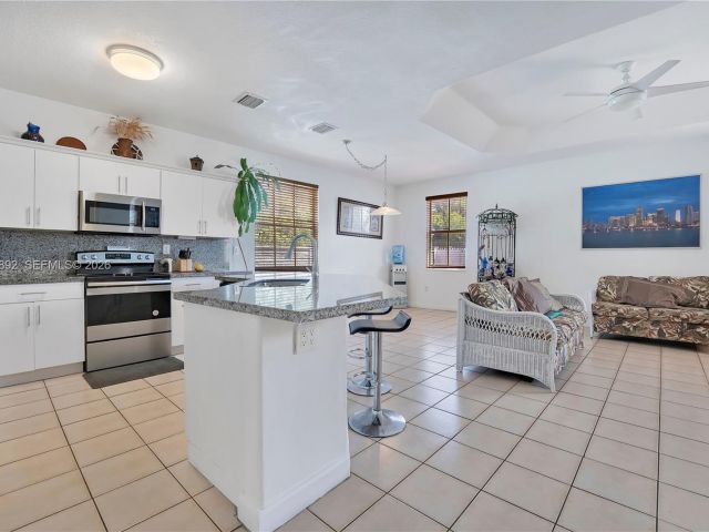 Продажа дома по адресу 1173 NW 135th Ct - фото 7531677