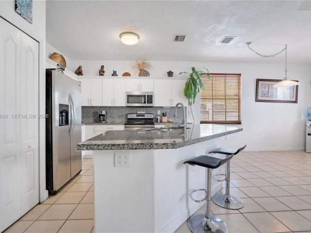 Продажа дома по адресу 1173 NW 135th Ct - фото 7531678