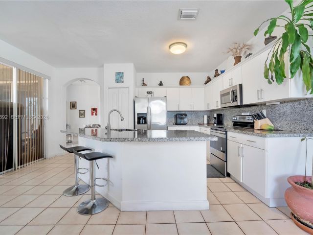 Продажа дома по адресу 1173 NW 135th Ct - фото 7531680