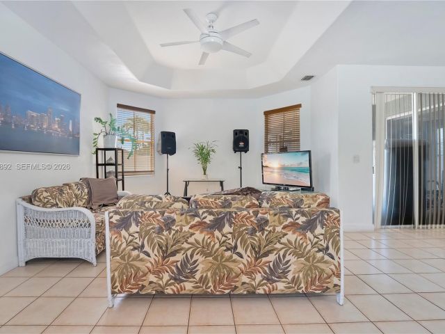 Продажа дома по адресу 1173 NW 135th Ct - фото 7531683