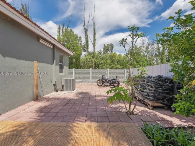 Продажа дома по адресу 1173 NW 135th Ct - фото 9129350