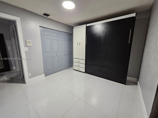 Продажа дома по адресу 8003 SW 158th Pl - фото 7524898