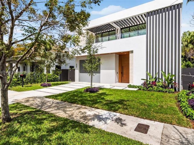 Продажа дома по адресу 609 SW 24th Rd - фото 7523343