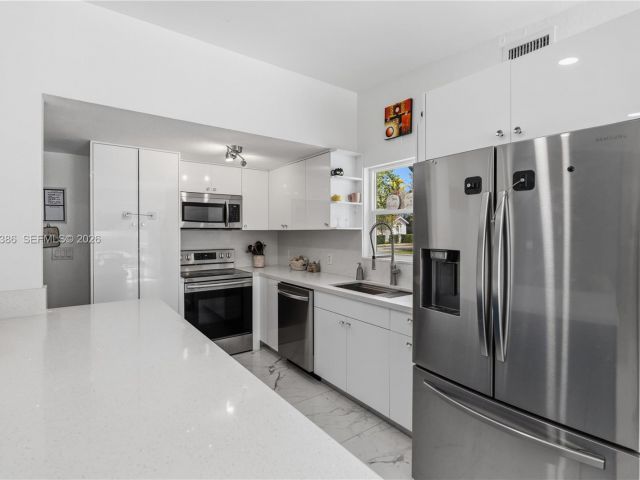 Продажа дома по адресу 1110 NE 130th St - фото 7523966