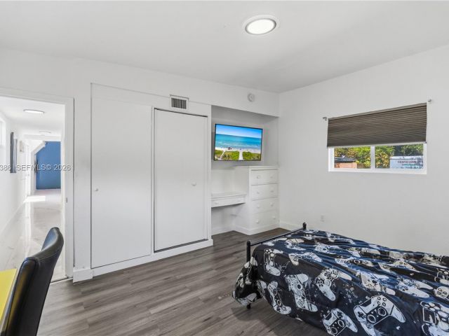 Продажа дома по адресу 1110 NE 130th St - фото 7523971