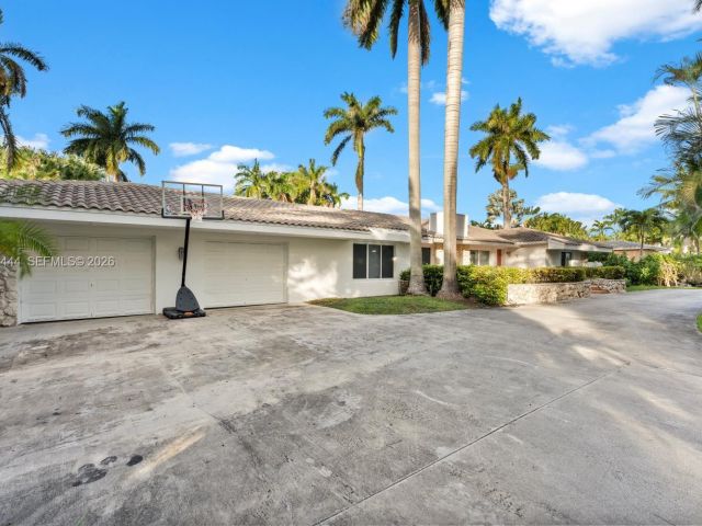 Дом в аренду по адресу 1247 Jackson St - фото 7524070