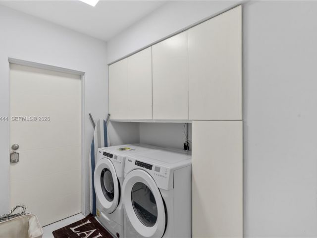 Дом в аренду по адресу 1247 Jackson St - фото 7524082