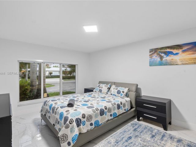 Дом в аренду по адресу 1247 Jackson St - фото 7524084