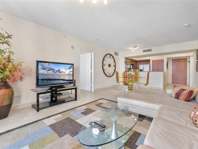 Продажа квартиры #1106 - фото 7526470