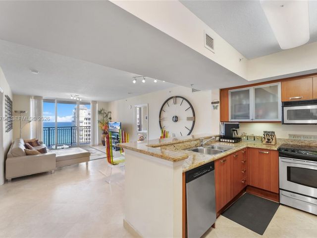 Продажа квартиры #1106 - фото 7526472