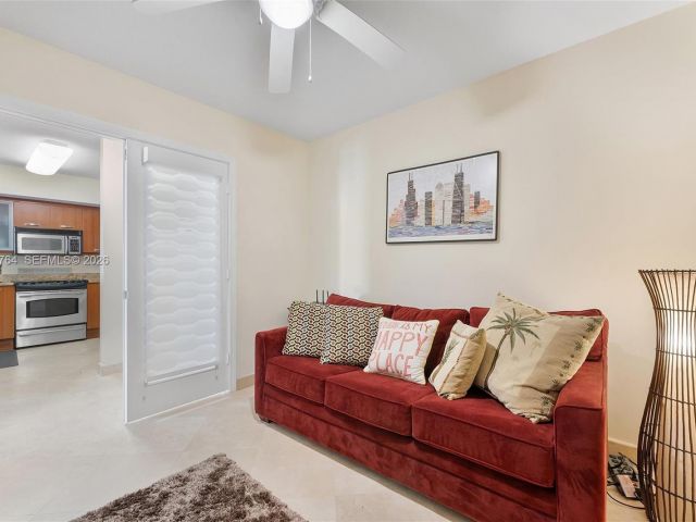 Продажа квартиры #1106 - фото 7526483