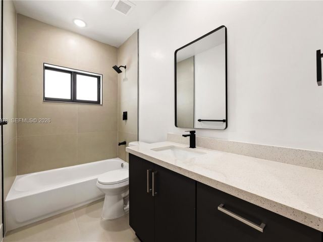 Дом в аренду по адресу 122 NW 5th Ave - фото 7524743