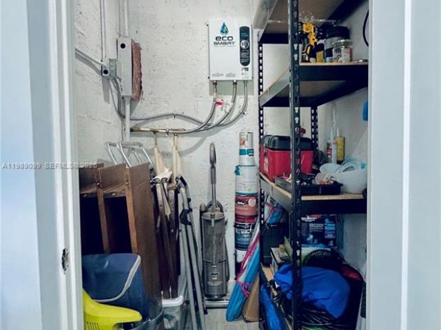 Дом в аренду по адресу 1175 NE 131st St - фото 7525904