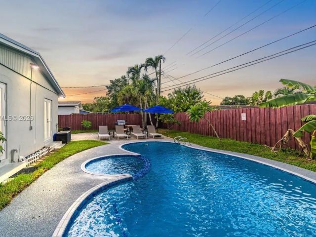 Продажа дома по адресу 3161 Riverland Rd - фото 7529952