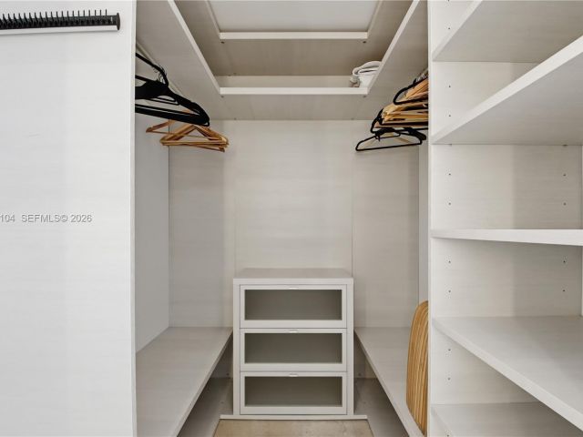 Продажа квартиры #2404 - фото 7533692