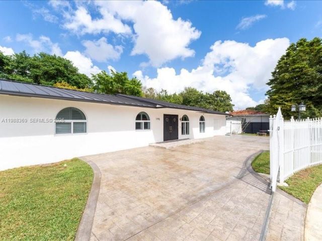 Продажа дома по адресу 3345 SW 109th Ct - фото 7525794