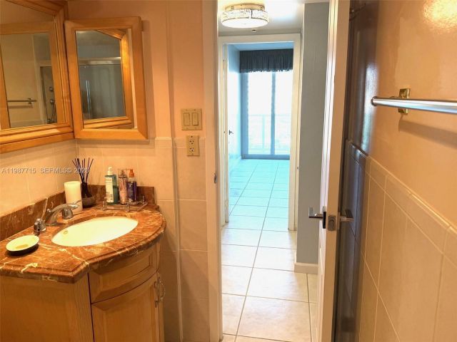 Квартира в аренду номер528 - фото 7527596