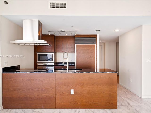 Квартира в аренду номер3904 - фото 7527446