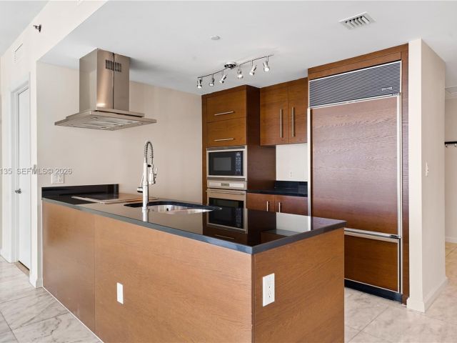 Квартира в аренду номер3904 - фото 7527447