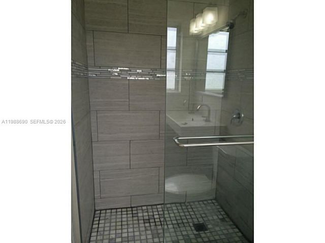 Дом в аренду по адресу 740 NE 179 TE - фото 7525945